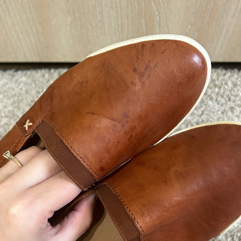 Frye Melanie Women Slip-on Shoes Cognac Antique Soft Vintage Leather Loafers 8 - Picture 10 of 12
